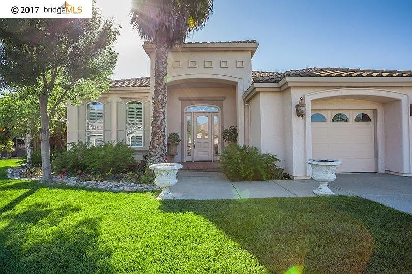5719 Greenfield Way photo 1