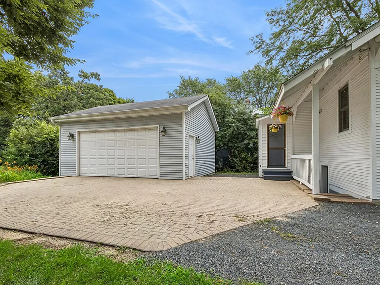 255 Happ Rd — Photo 30