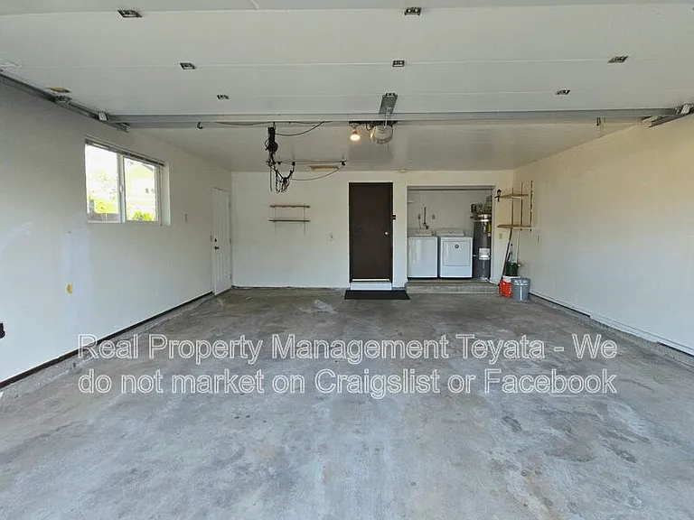 1453 Hillspring Rd — Photo 21