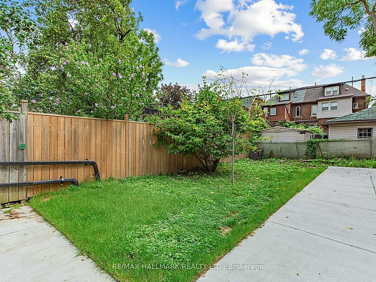 43 Highview Cres #3 — Photo 22