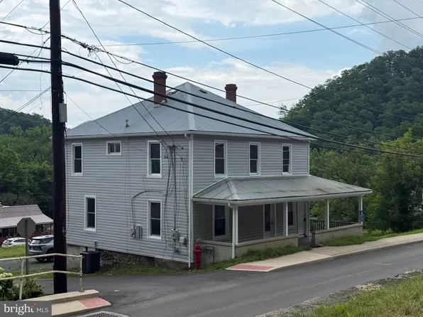 609 Armstrong St #605, Keyser, WV 26726