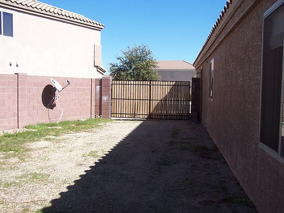 4th image of 33700 N Roadrunner Ln