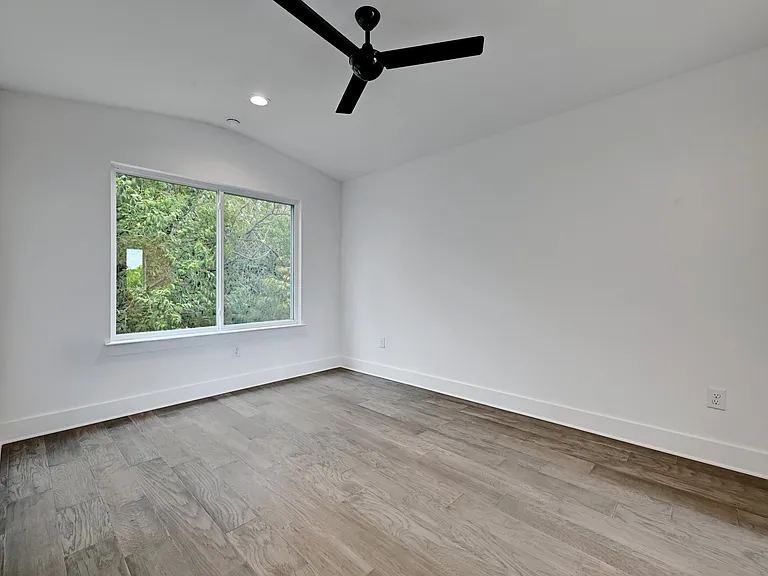 2308 Maxwell Ln #2 — Photo 13