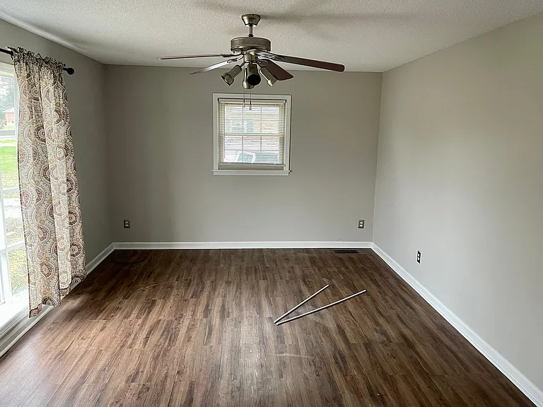 809 Brookhaven Cir — Photo 8