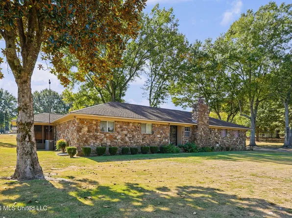 3531 Nickalus Ave, Horn Lake, MS 38637