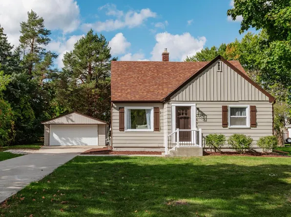 4075 North 127th STREET, Brookfield, WI 53005