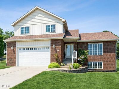 605 Veterans Memorial Dr, Carlisle, IA, 50047