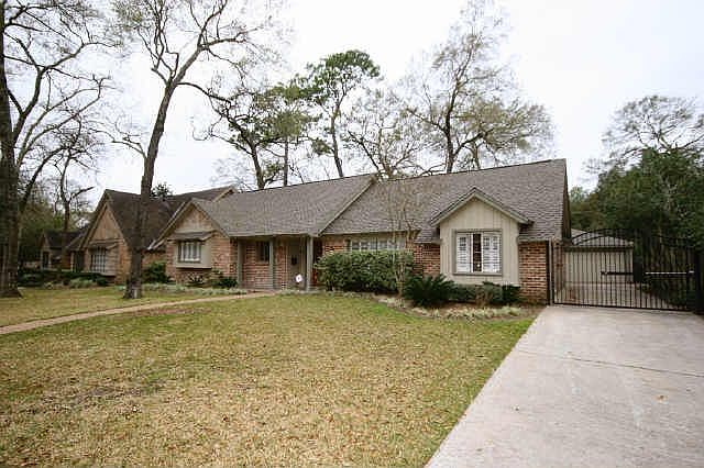 Front elevation of home.  Great neighborhood.