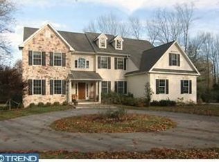 2 Wildwood Dr, Malvern, PA 19355