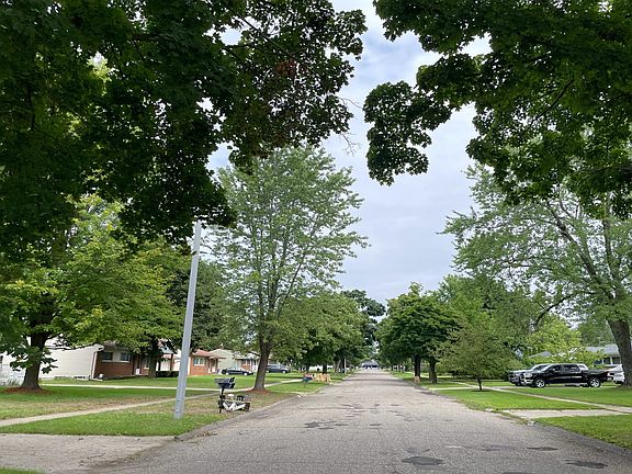 4th image of 1307 Jeffwood Dr