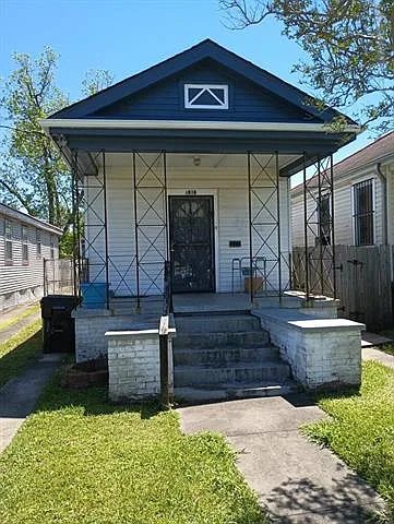 1816 Benefit St — Photo 1