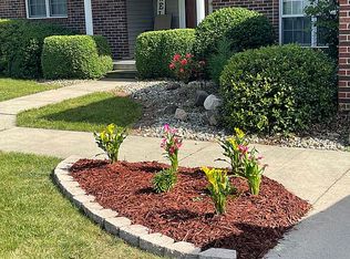 19 Chad Ave, Sullivan, IL 61951