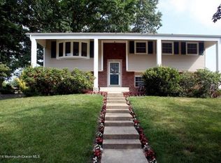 17 Montana Dr, Jackson, NJ