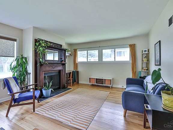 5th image of 7963 Burgundy Ln