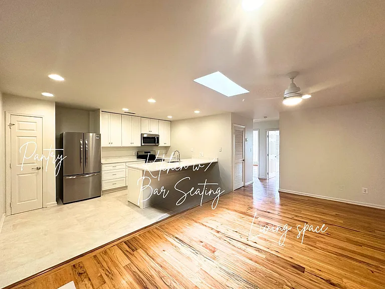 113 N College St #202 — Photo 11