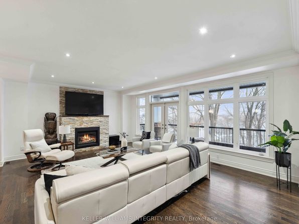 612 Besserer St, Ottawa, ON K1N 6C9
