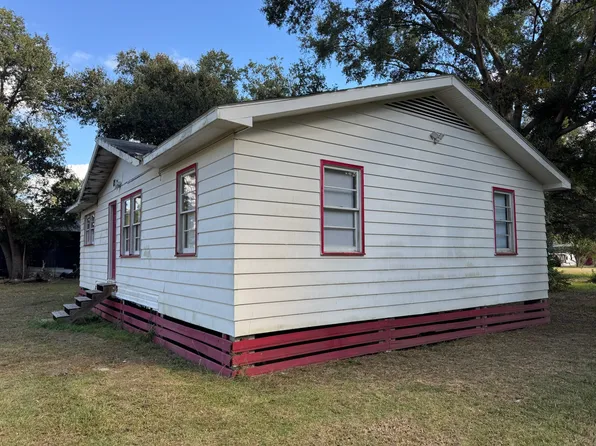 (undisclosed Address), Irvington, AL 36544