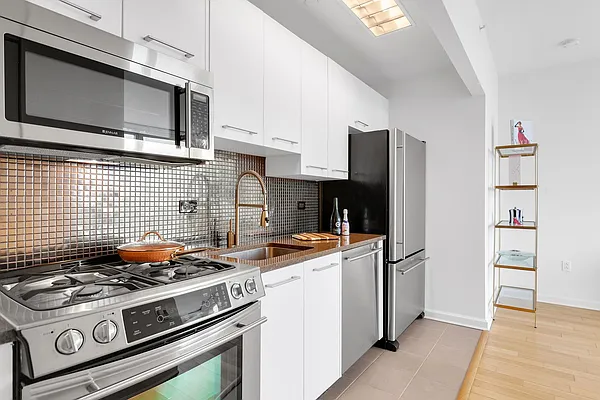 Rented by Cooper & Cooper Real Estate | media 5