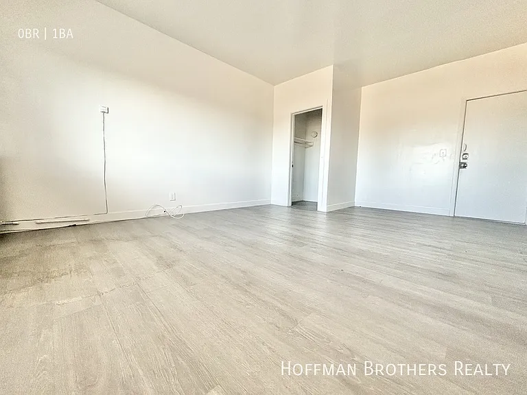 5179 S Western Ave #201 — Photo 5