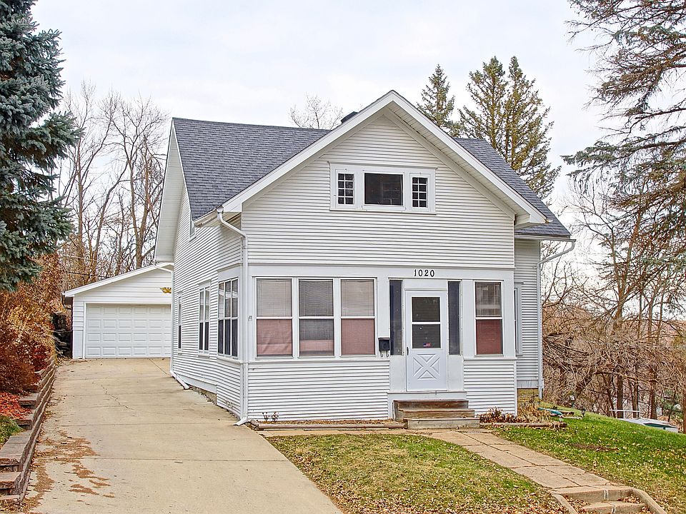 1st image of 1020 Sturtevant St