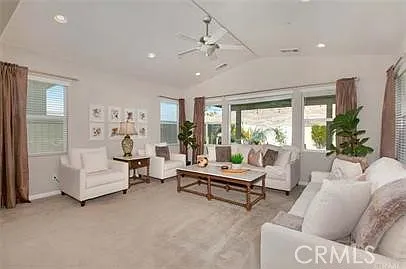 4 bed, 3.5 bath, 3189 sqft, $3,550 — Photo 4
