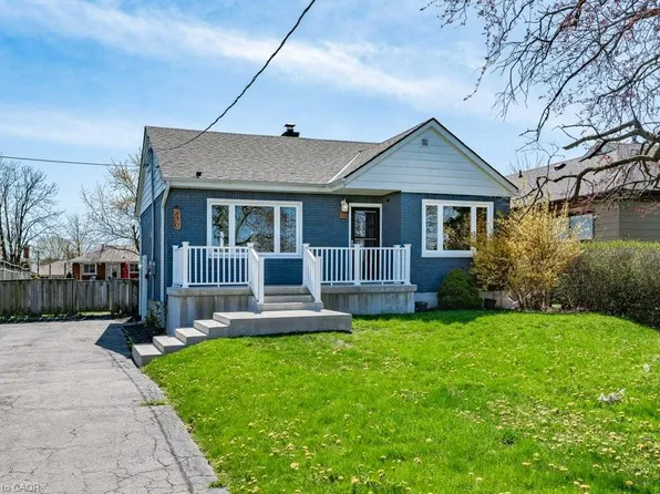 830 Mohawk Rd E, Hamilton, ON L8T 2R5