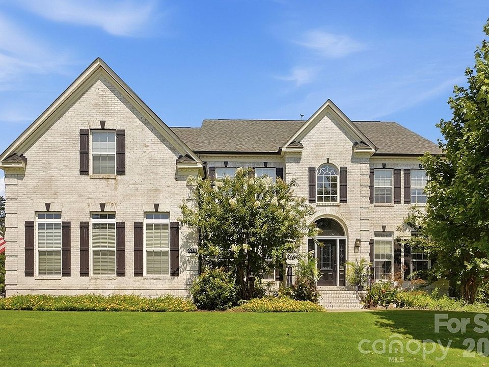 1st image of 638 Reliance Ct