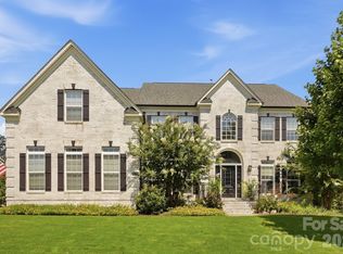 638 Reliance Ct, Tega Cay, SC 29708
