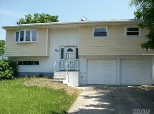 1531 Illinois Ave, Bay Shore, NY 11706