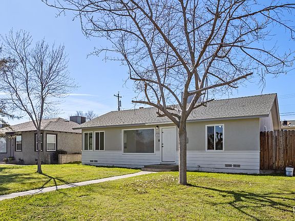 3rd image of 209 Cypress St