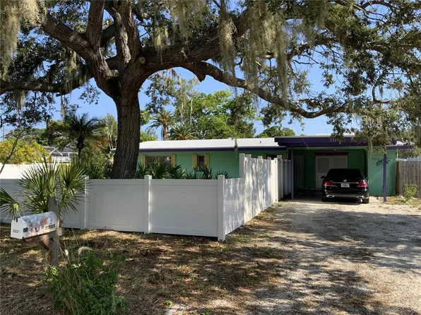2221 Alvarado Ln, Sarasota, FL 34231