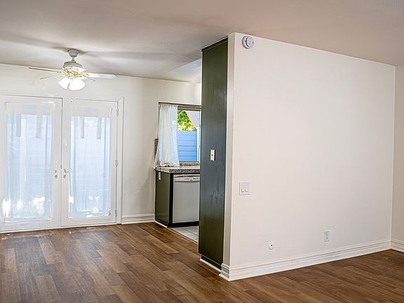 5th image of 4007 E Horseshoe Ln