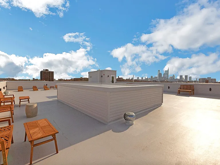 Stunning New Luxury Apartments at The Vienna — Photo 6