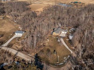 1209 Holmans Rd #&-1305, Mount Vernon, IA 52314