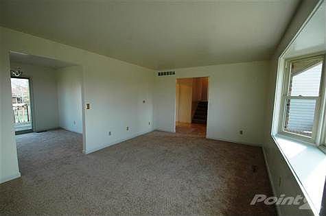 2nd image of 3401 Meadowlark Dr