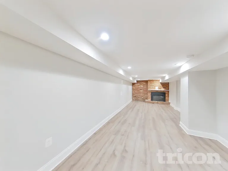 106 Oakmere Rd — Photo 16