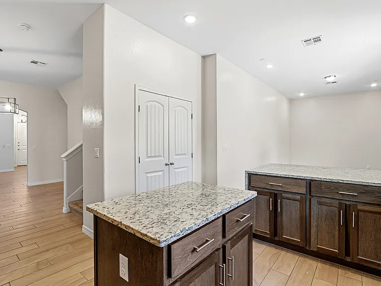 649 La Entrada Cir — Photo 13