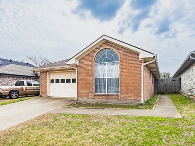 9716 Pinehurst Ln, Dallas, TX, 75227