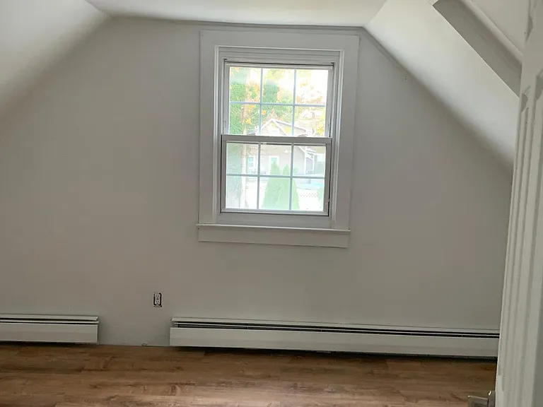 305 West Ln — Photo 13