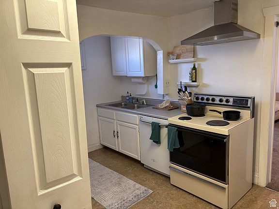 5th image of 541 N 200 E