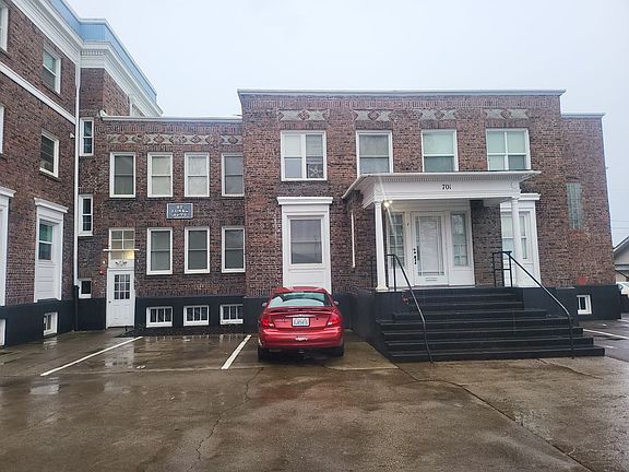 5th image of 701 H St APT W