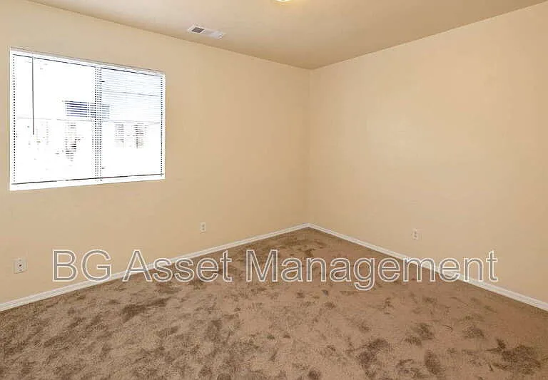 2911 18th St — Photo 16