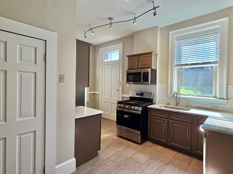 214 Fairfield Ave #1 — Photo 15