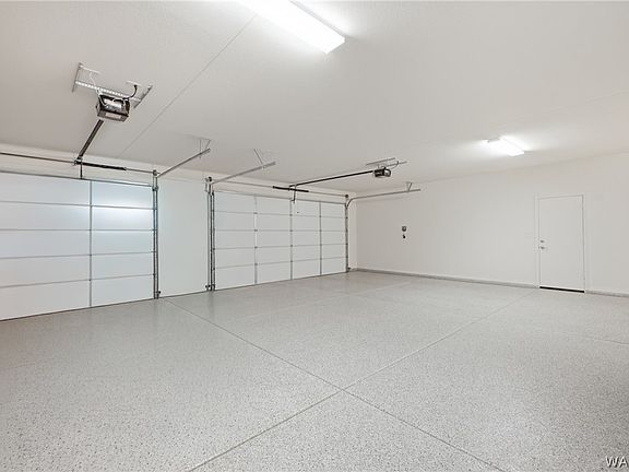 5th image of 486 Paddock Drive