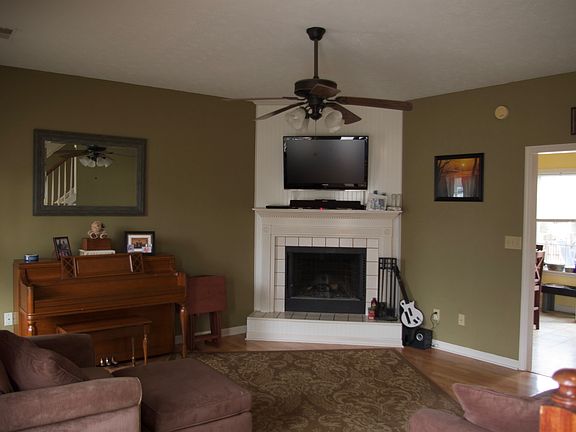 3rd image of 2181 Birkdale Dr