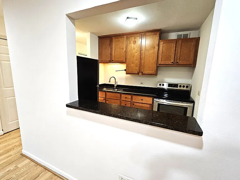 2250 N Lincoln Ave #409 — Photo 10