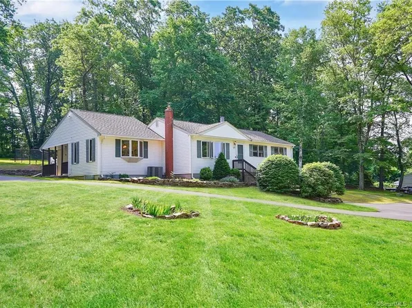 144 Ellington Avenue, Ellington, CT 06029