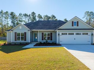 4 Bryant Dr, Ray City, GA 31645