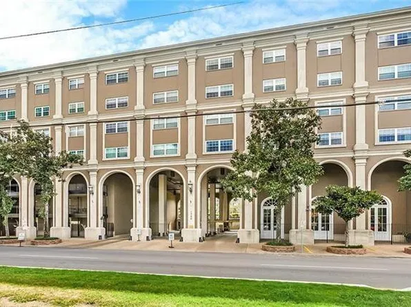 1750 Saint Charles Ave APT 303, New Orleans, LA 70130