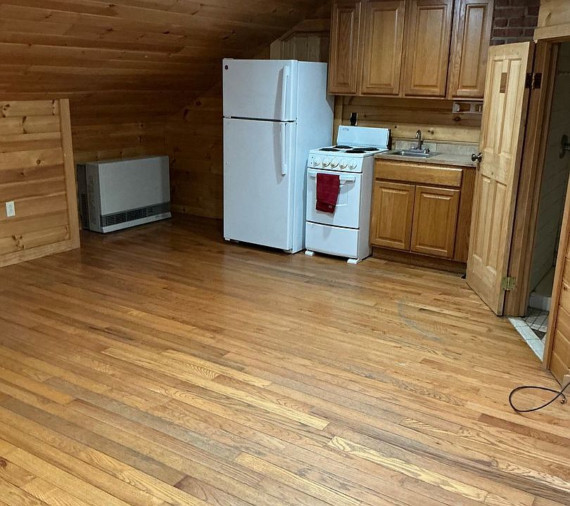 1st image of 165 Wiscasset Rd #3